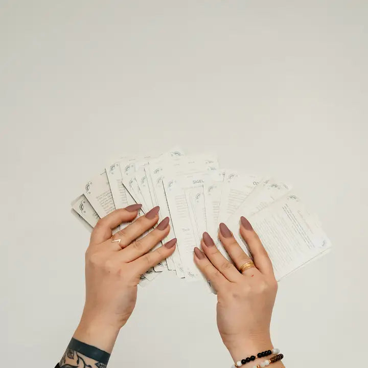 Divination : Oracle des runes